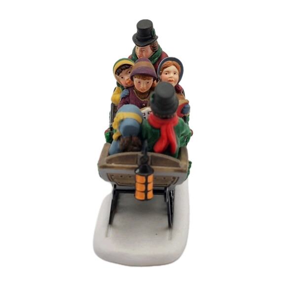 Dept 56 Caroling With The Cratchit Family Heritage Village Set Of 2 In Box *READ - Picture 6 of 15